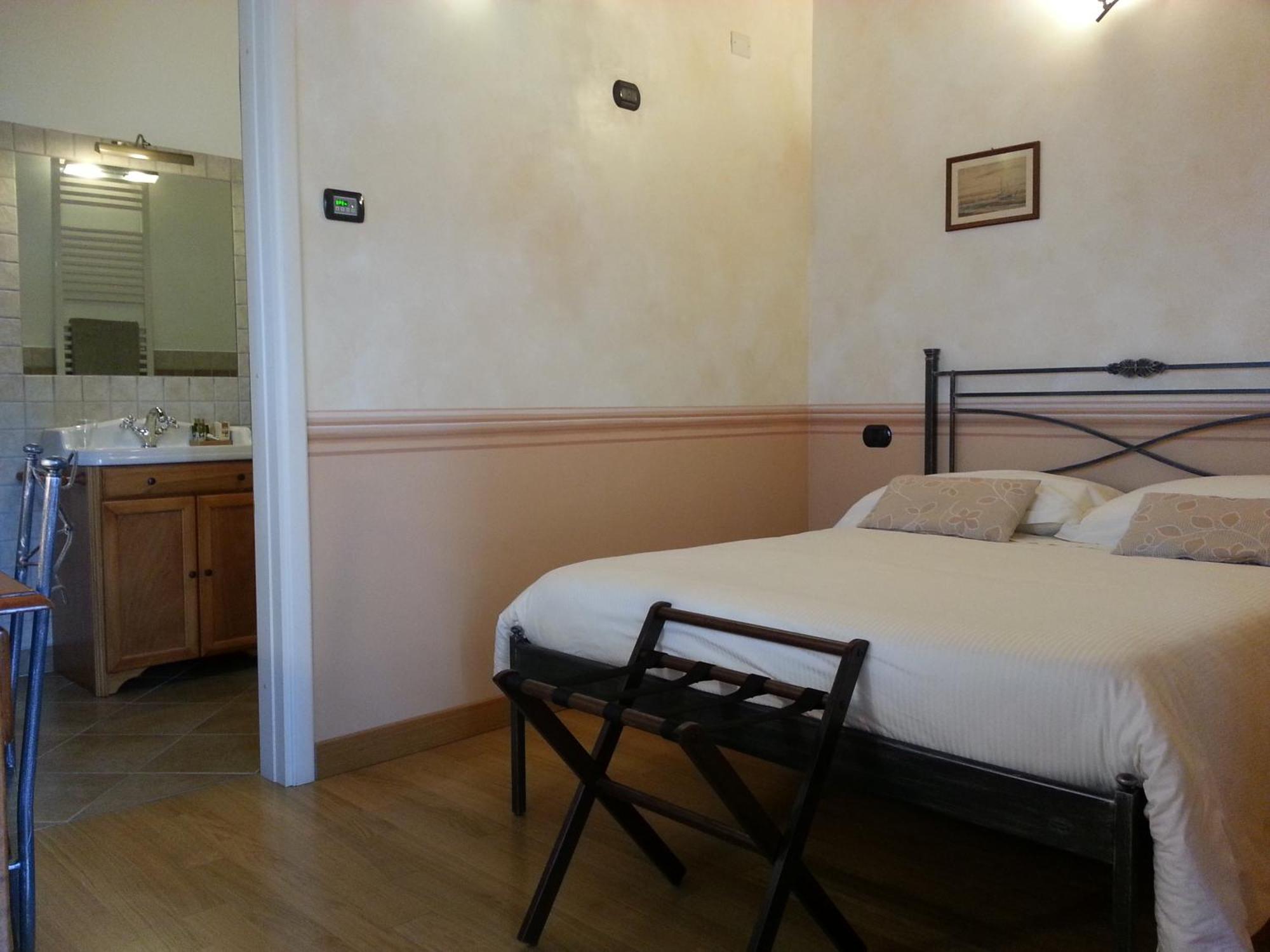 La Locanda Di San Biagio Bolzaneto Room photo